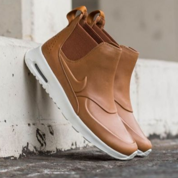 brown nike thea